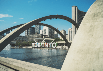 טיסות לטורונטו
