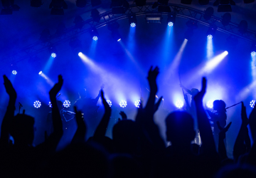 הופעה של ניקוס ורטיס באתונה